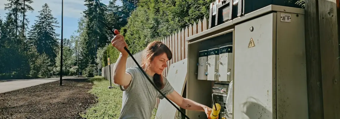 Sådan tjekker du el-udtag og afstande med en laserafstandsmåler før elektriker på Sjælland tilkaldes